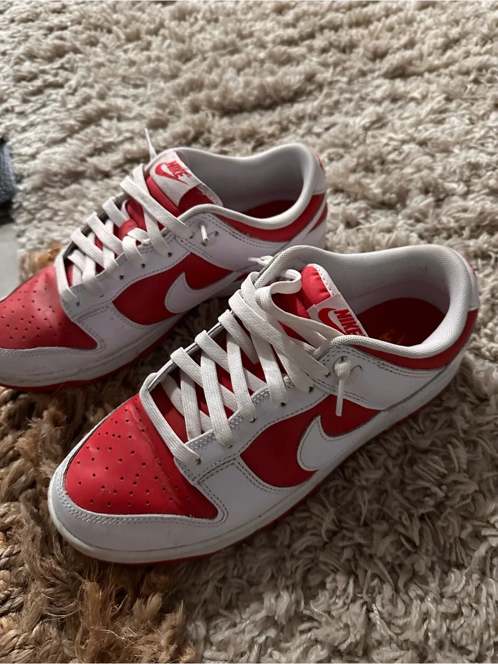 Nike Men’s' Red and White Low-Top Sneakers